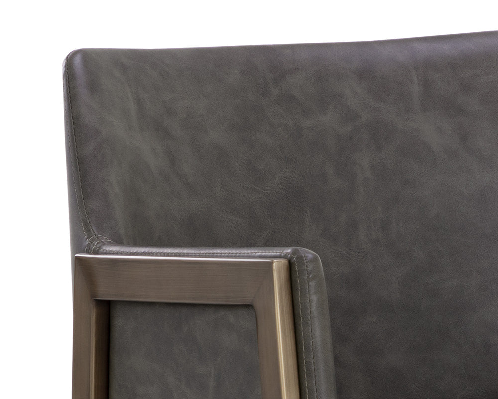 SP - BERNADETTE BARSTOOL