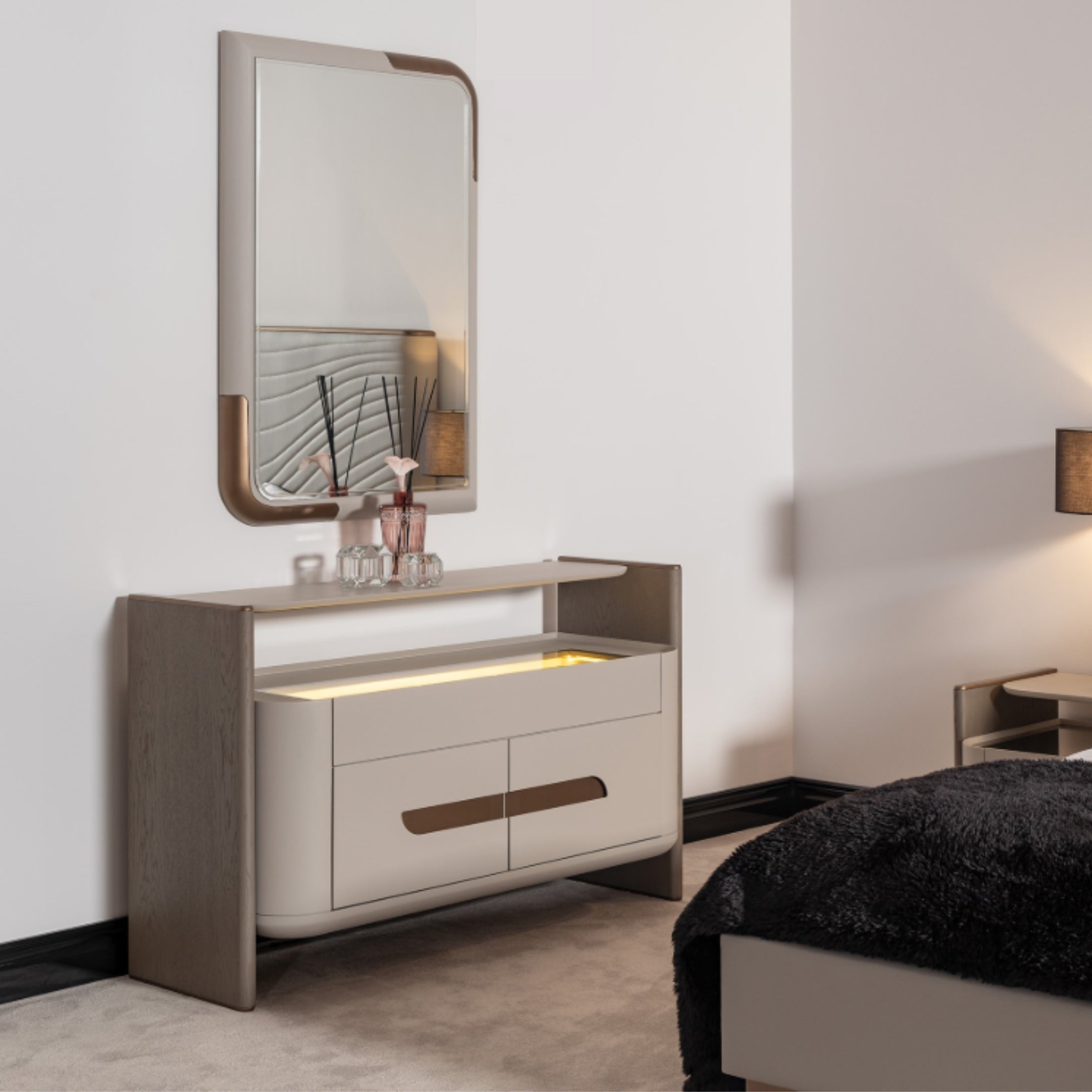 GB - MILANO VANITY DRESSER
