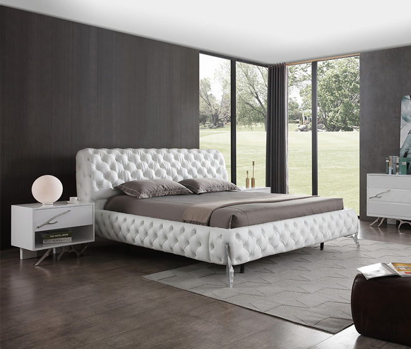 VG - LEGEND MODERN WHITE BED