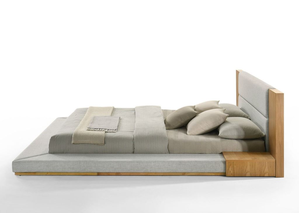 VG - NOVA DOMUS JAGGER MODERN NATURAL OAK BED